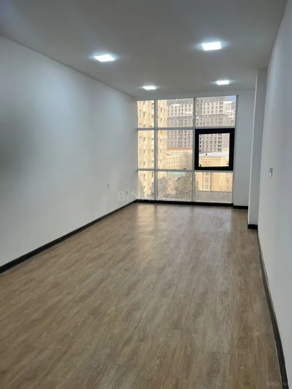 Kirayə verilir 1 otaqlı ofis 32 m²