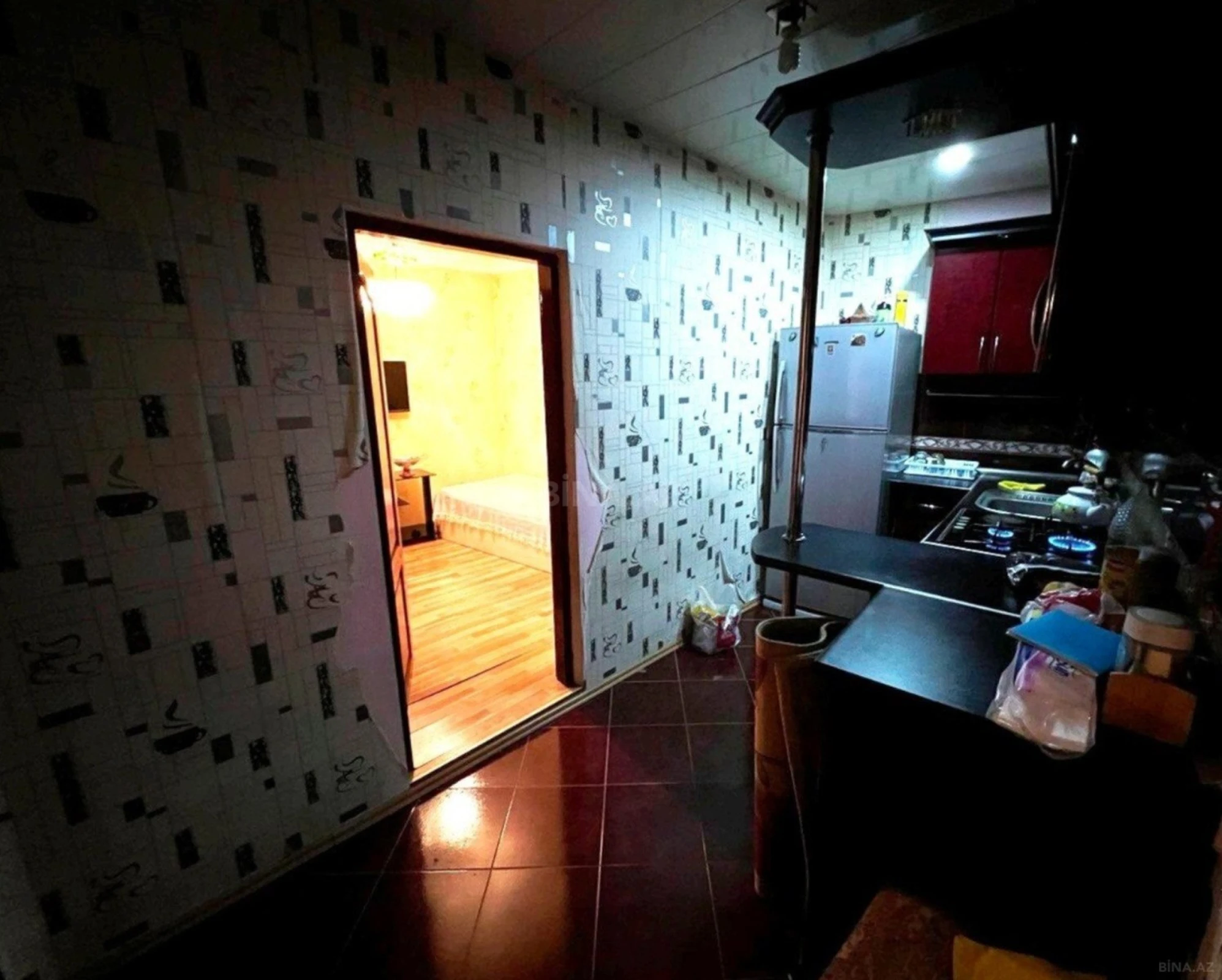 Satılır 9 otaqlı mənzil 210 m²