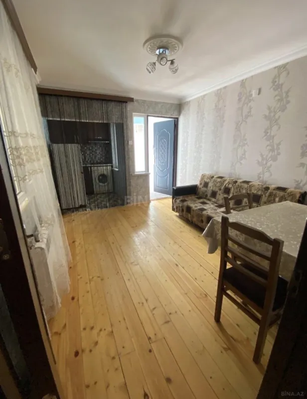 Kirayə verilir 2 otaqlı həyət evi 55 m²