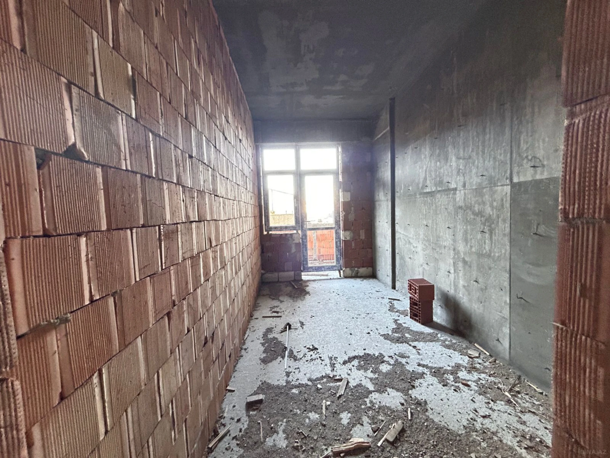 Satılır 2 otaqlı mənzil 77.8 m²