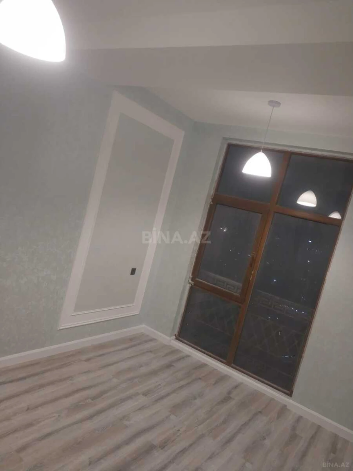 Satılır 3 otaqlı mənzil 119 m²