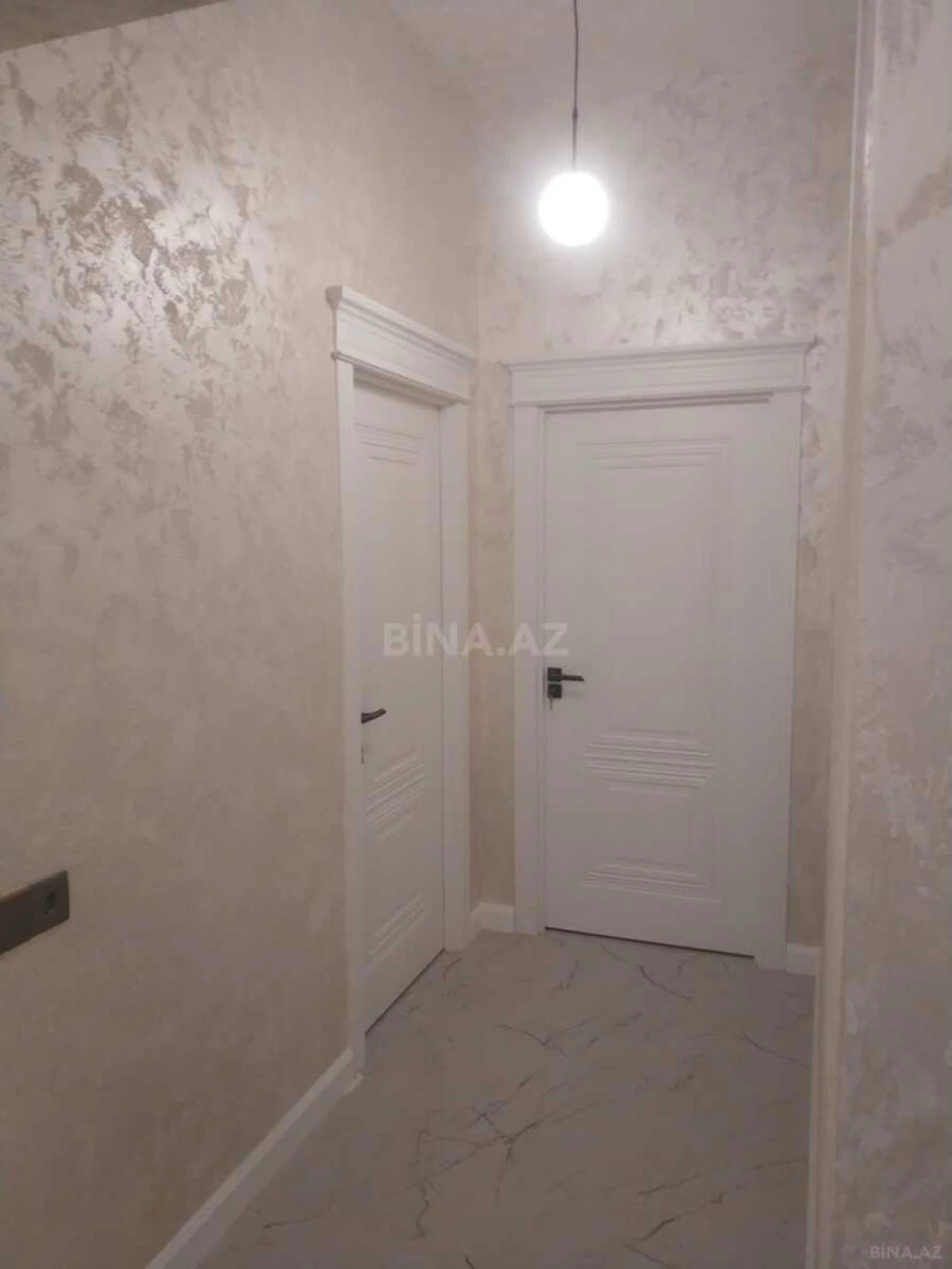 Satılır 3 otaqlı mənzil 119 m²