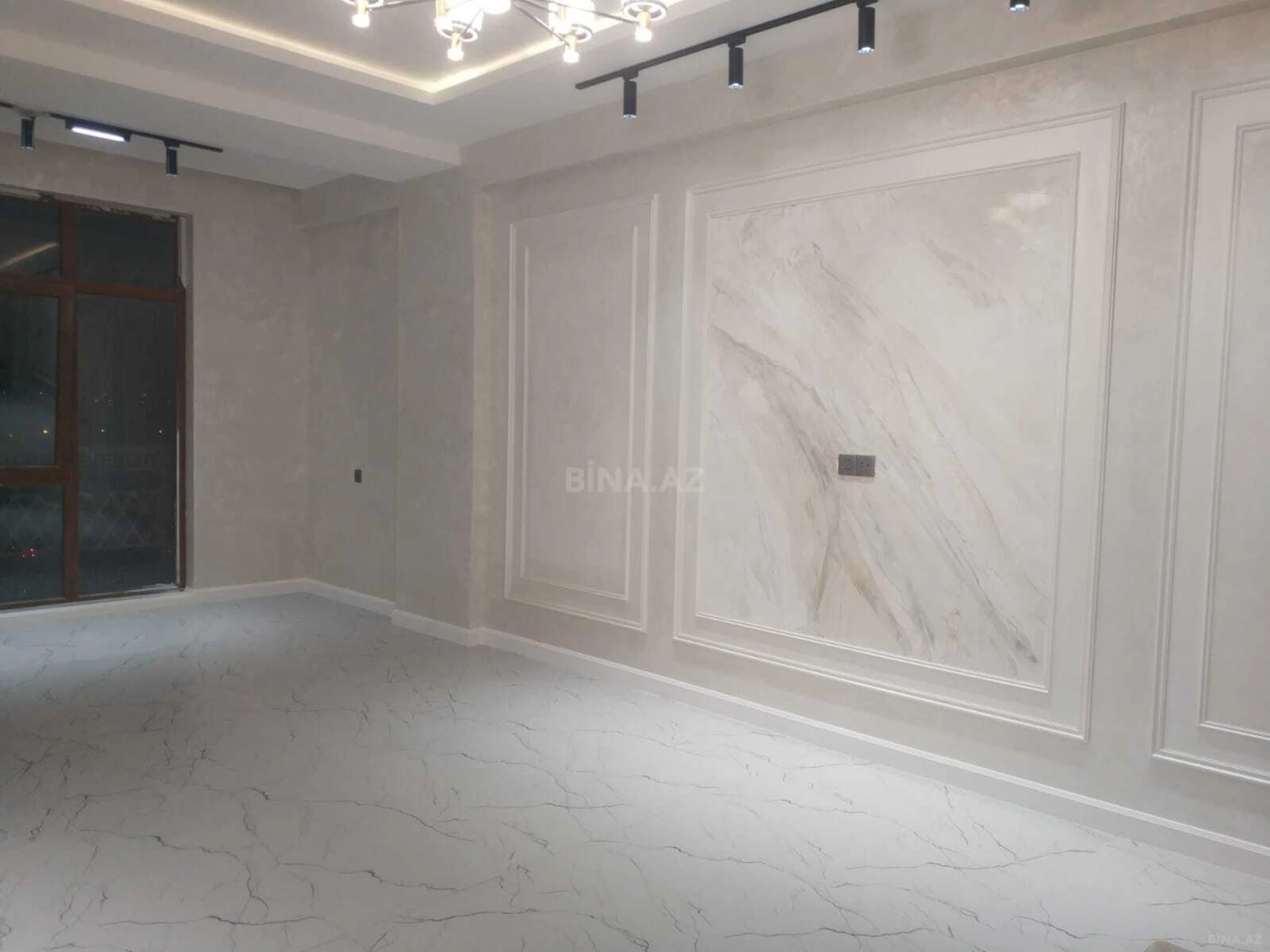 Satılır 3 otaqlı mənzil 119 m²