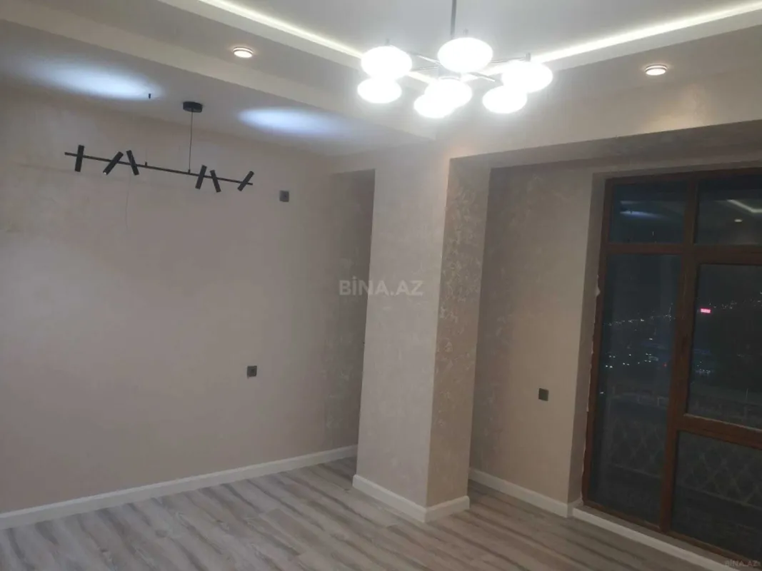 Satılır 3 otaqlı mənzil 119 m²