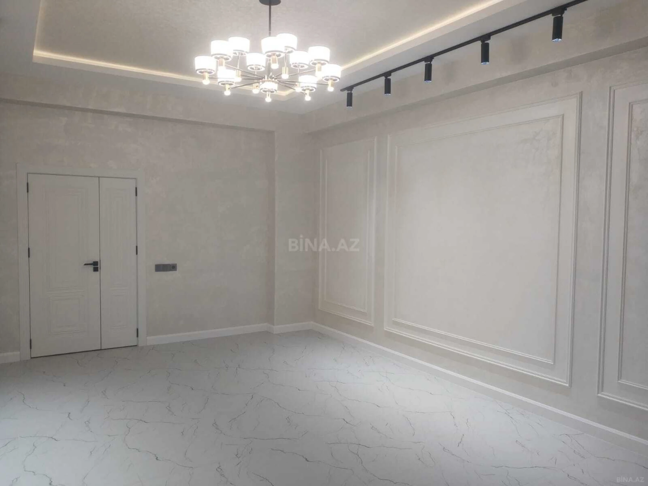 Satılır 3 otaqlı mənzil 119 m²