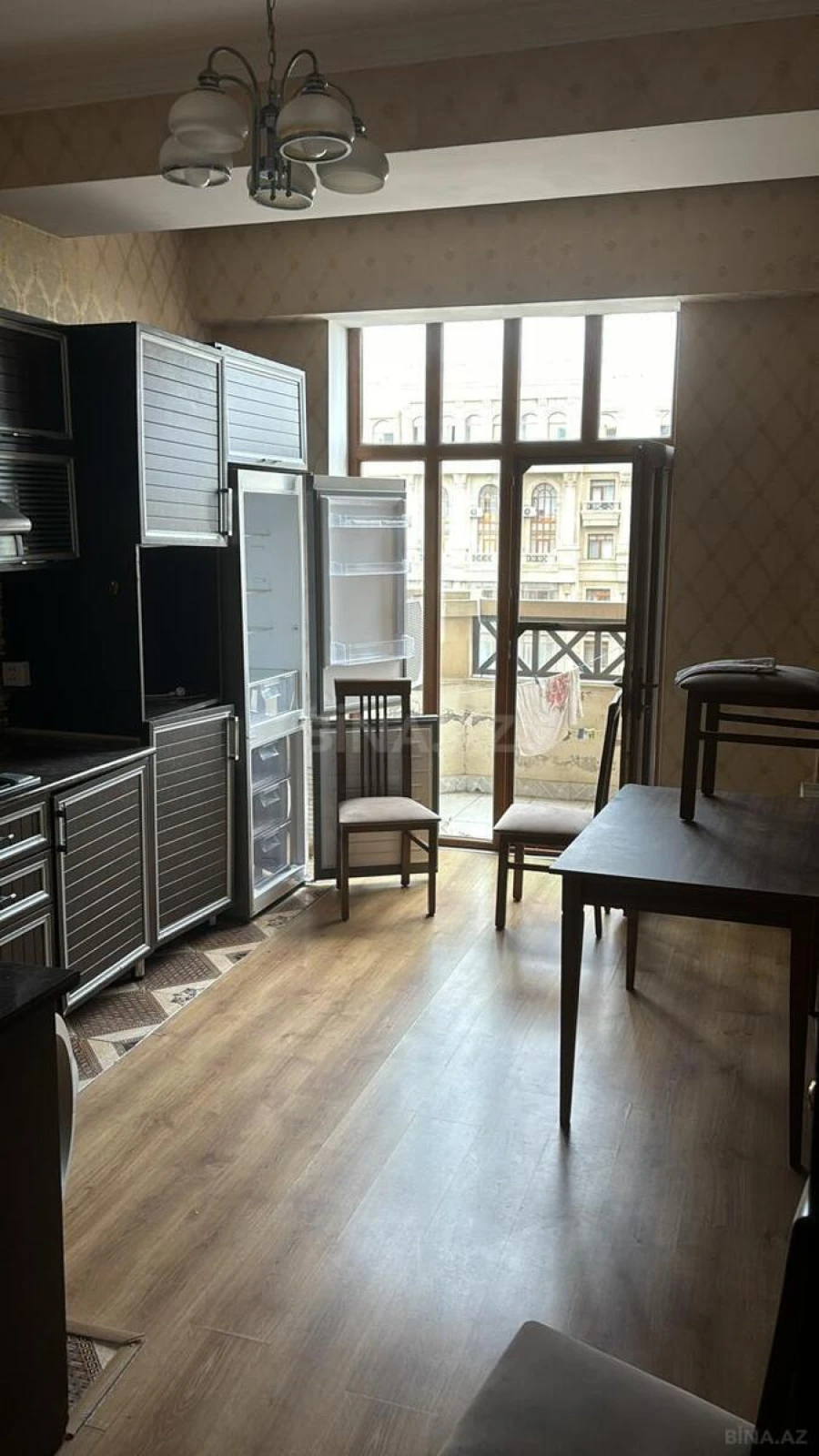 Kirayə verilir 3 otaqlı mənzil 100 m²