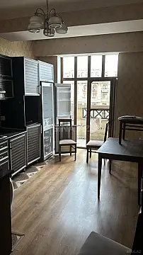 Kirayə verilir 3 otaqlı mənzil 100 m²