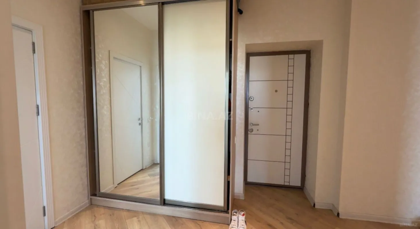 Kirayə verilir 2 otaqlı mənzil 75 m²