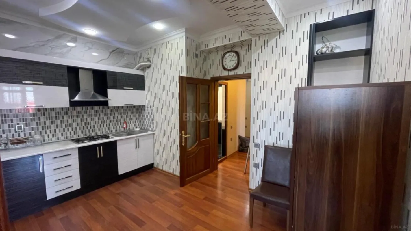 Kirayə verilir 3 otaqlı mənzil 100 m²
