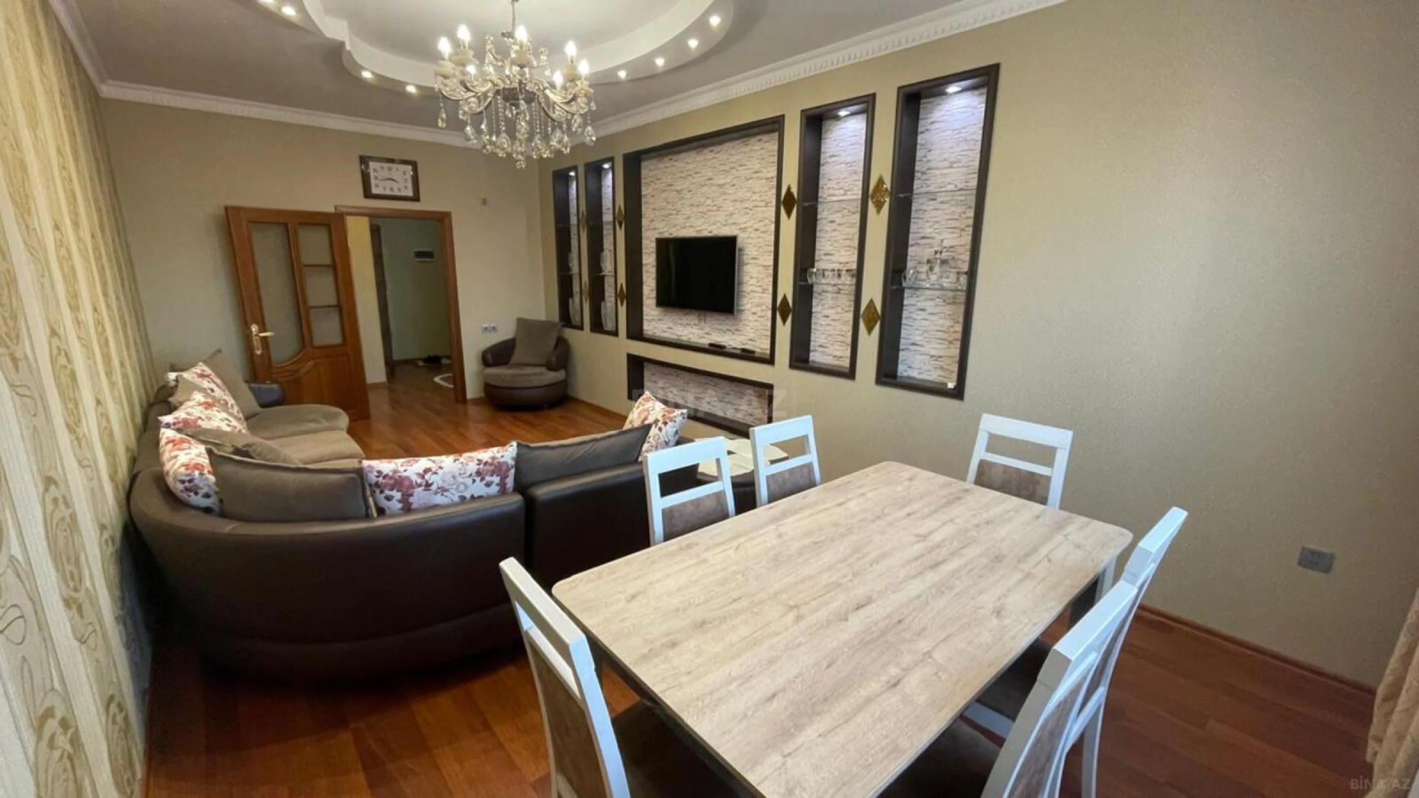 Kirayə verilir 3 otaqlı mənzil 100 m²