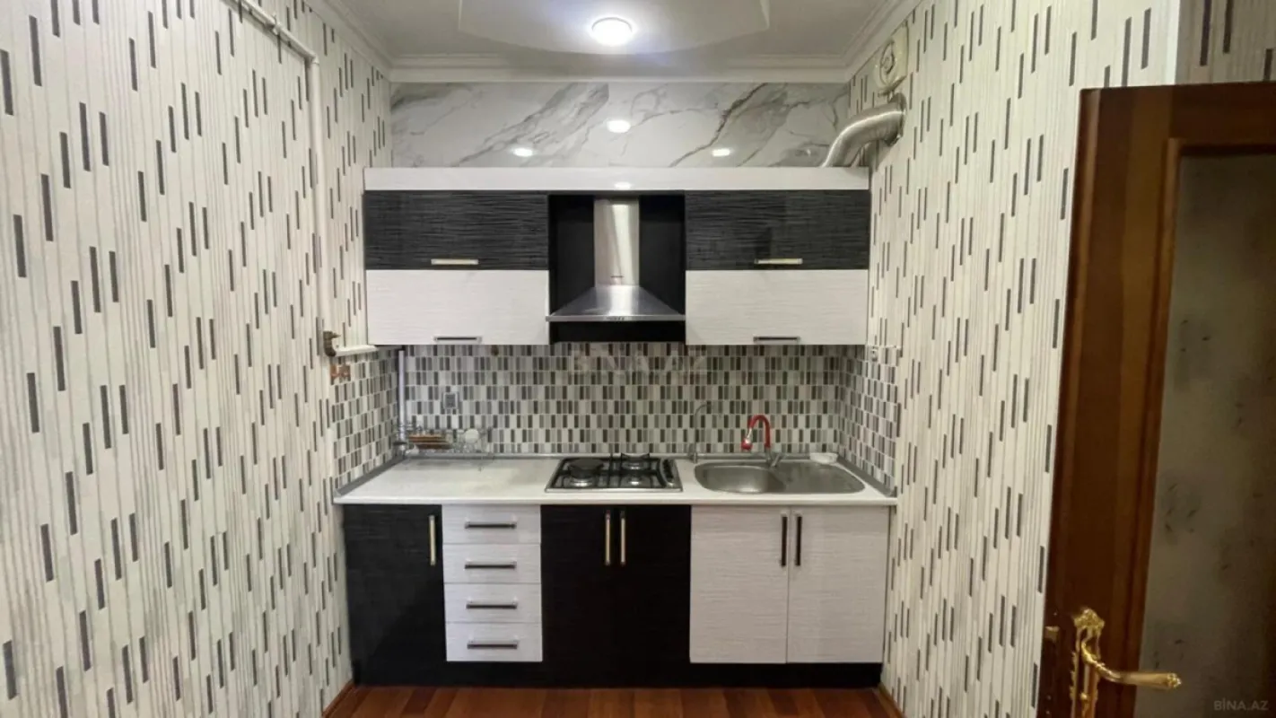 Kirayə verilir 3 otaqlı mənzil 100 m²