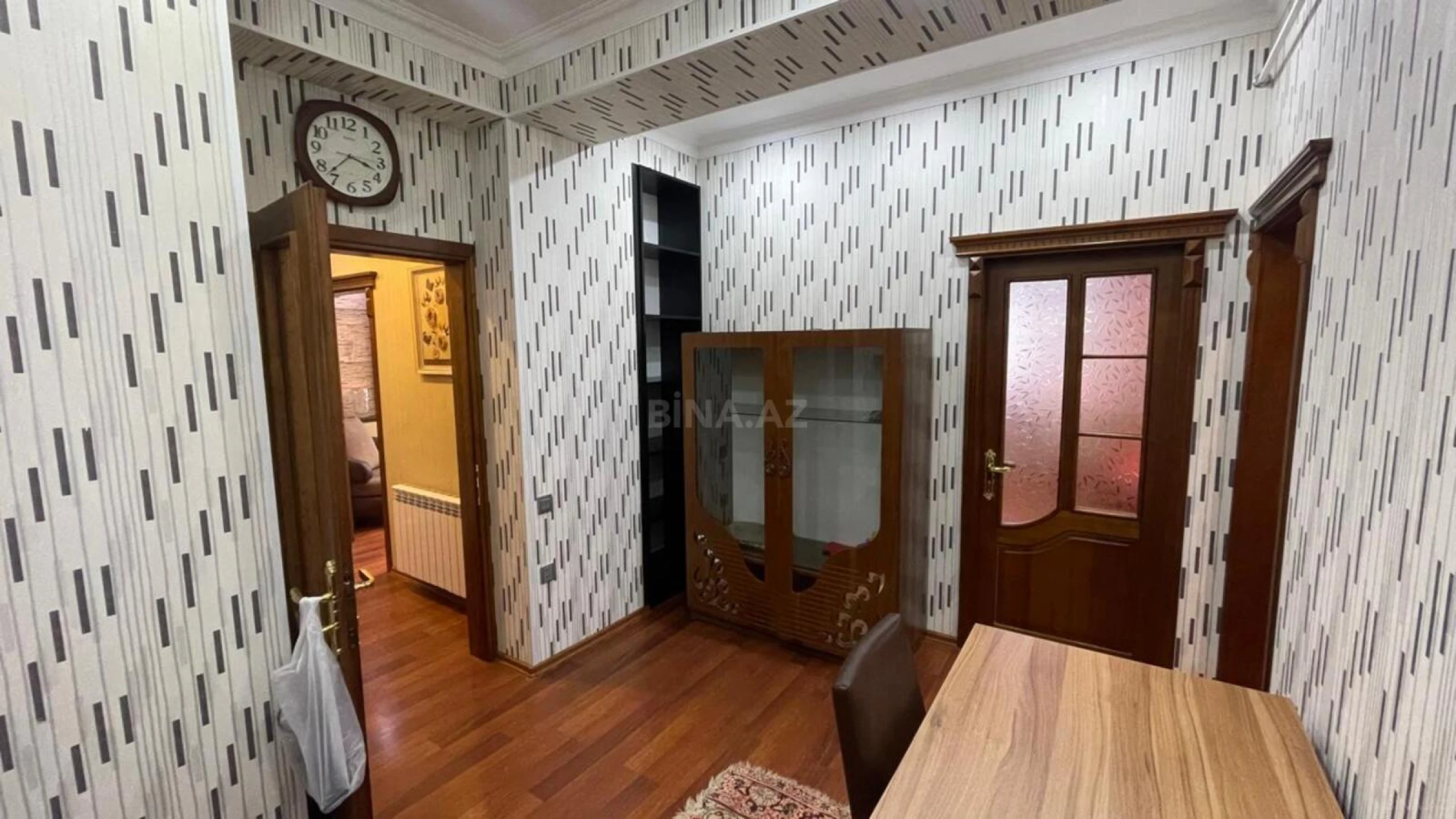 Kirayə verilir 3 otaqlı mənzil 100 m²