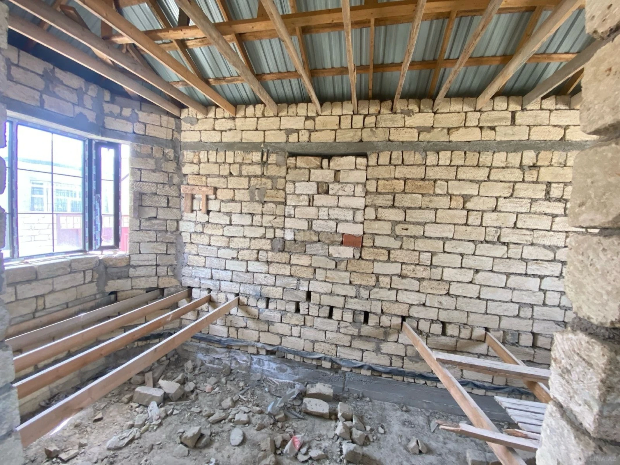 Satılır 2 otaqlı həyət evi 72 m²