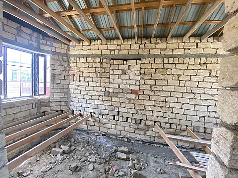 Satılır 2 otaqlı həyət evi 72 m²