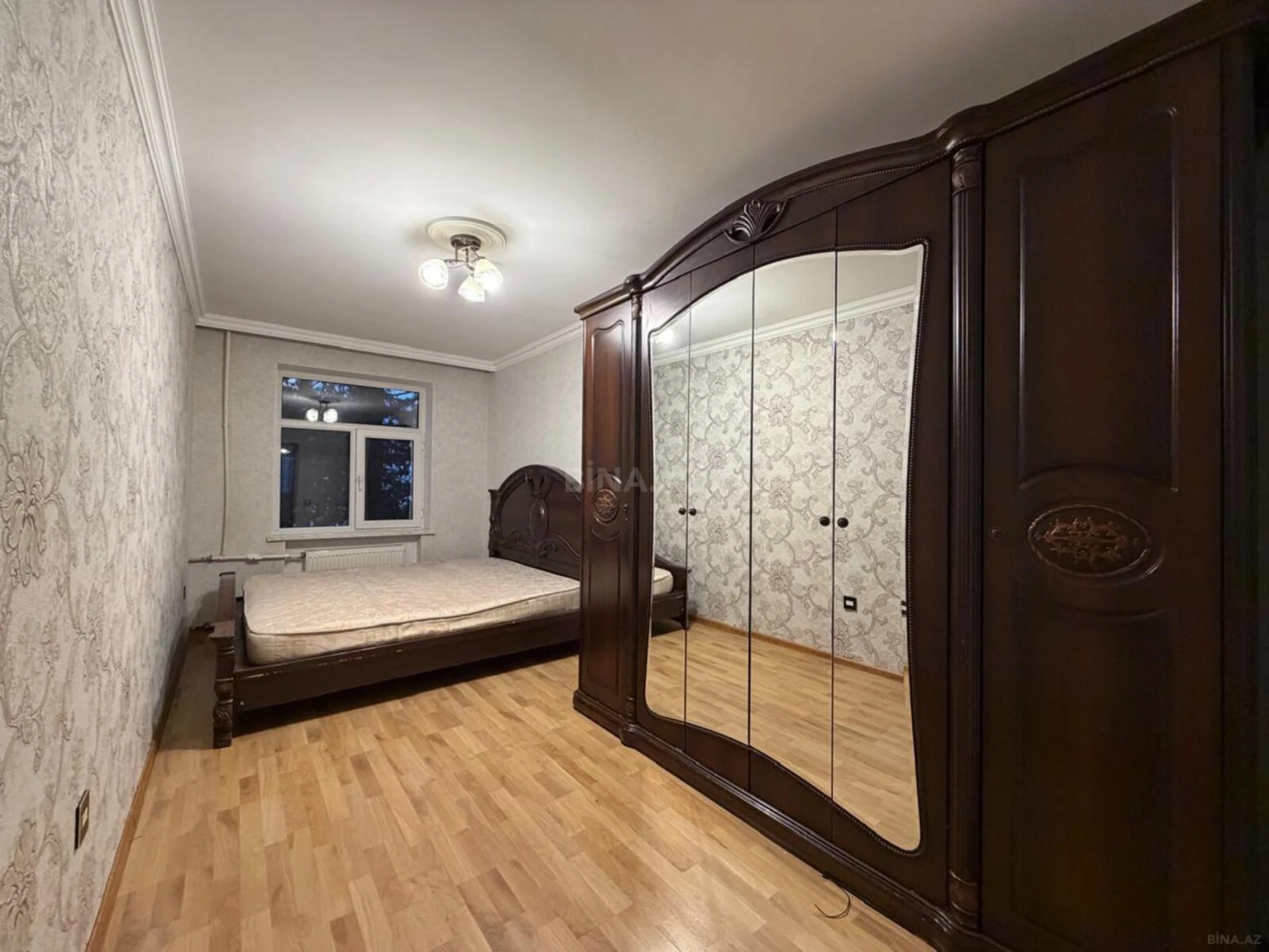 Kirayə verilir 2 otaqlı mənzil 55 m²