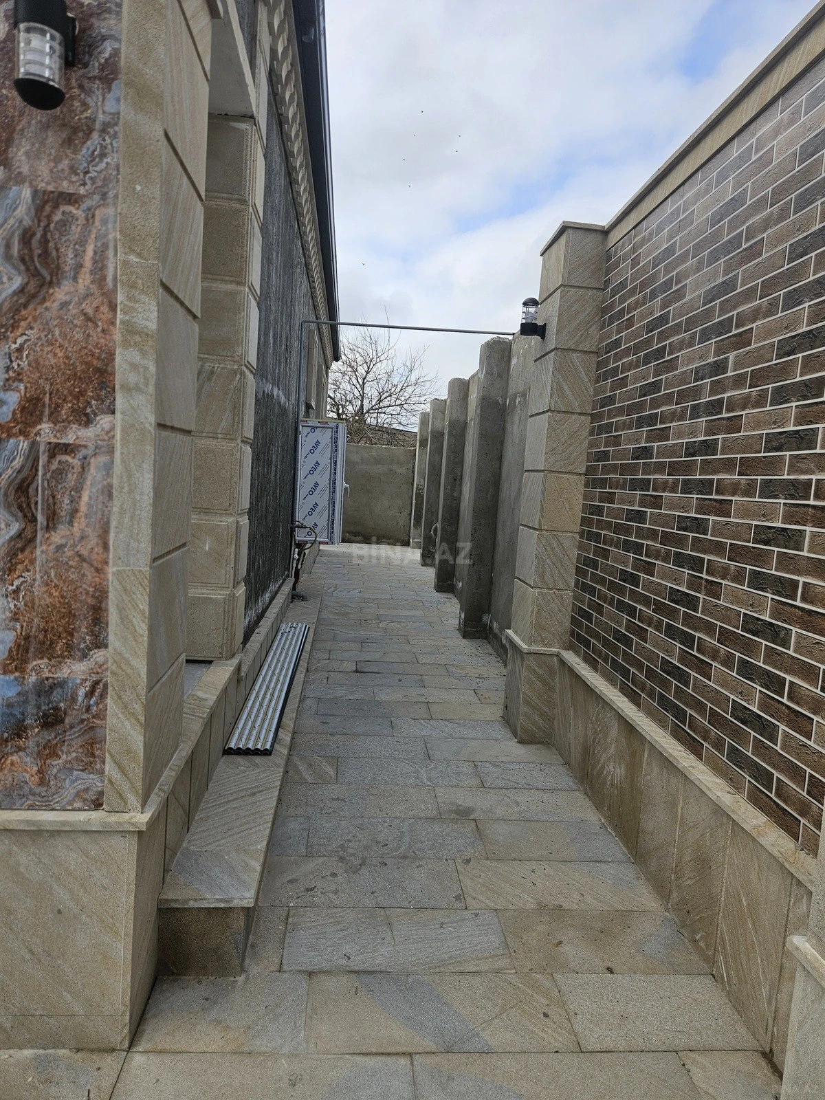 Satılır 4 otaqlı həyət evi 130 m²