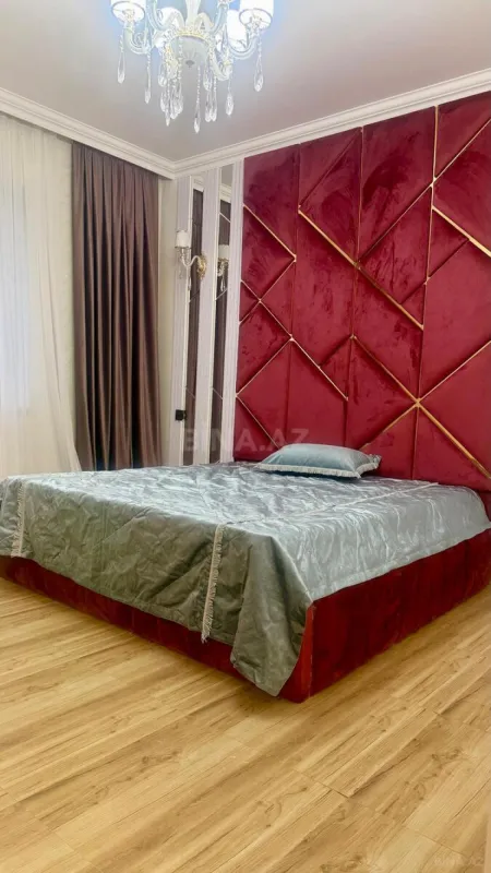 Satılır 4 otaqlı həyət evi 130 m²