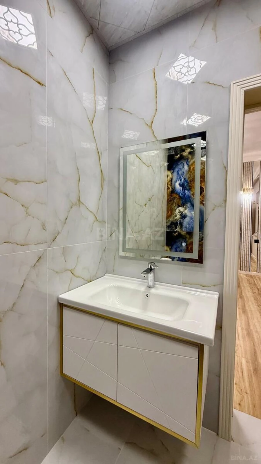 Satılır 4 otaqlı həyət evi 130 m²