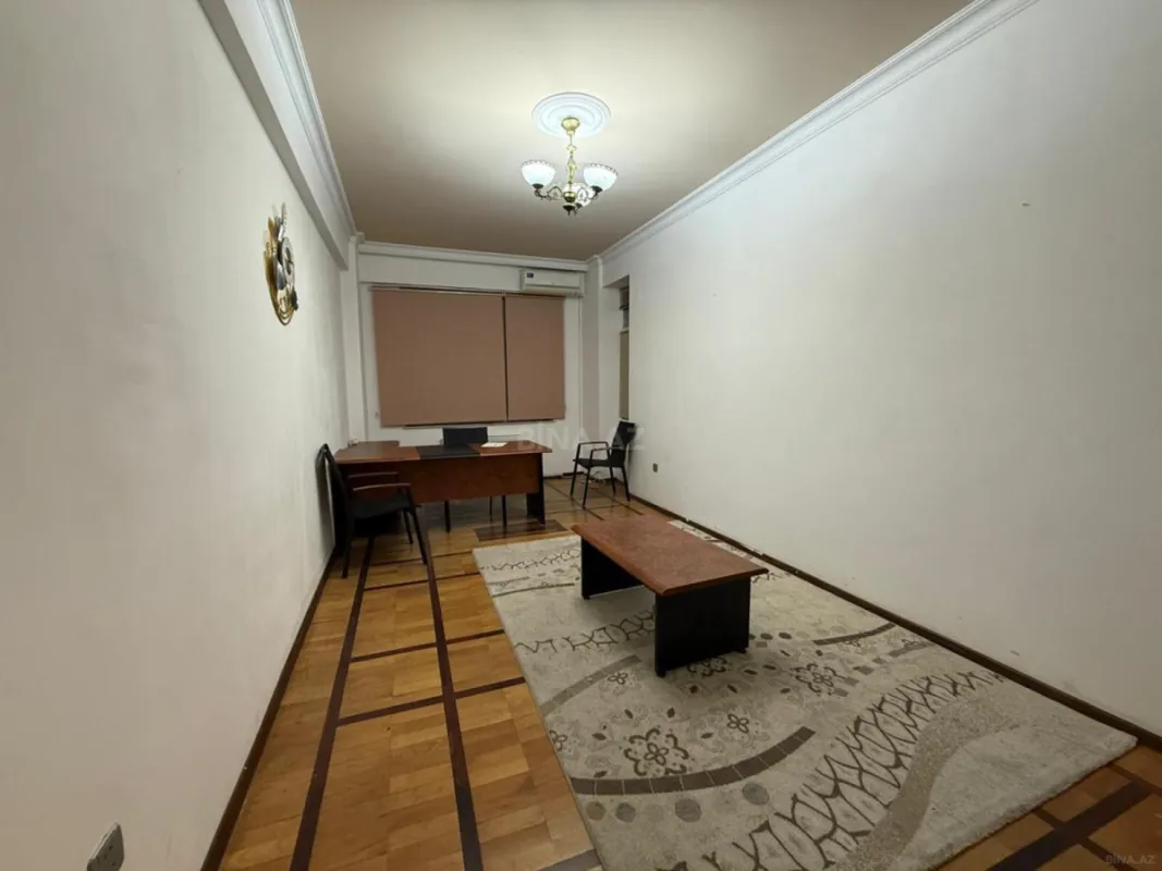 Kirayə verilir 3 otaqlı ofis 160 m²