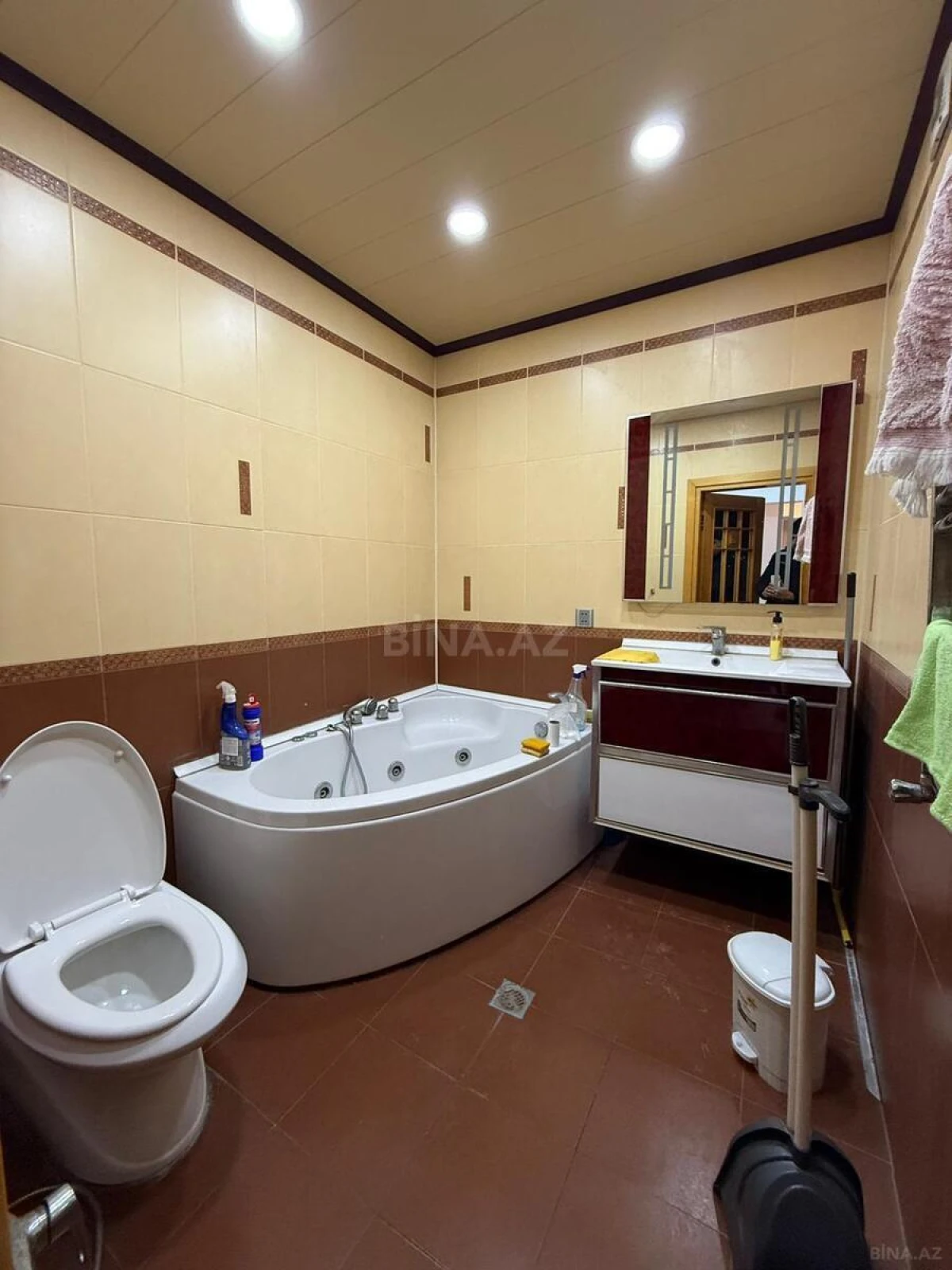 Kirayə verilir 3 otaqlı ofis 160 m²