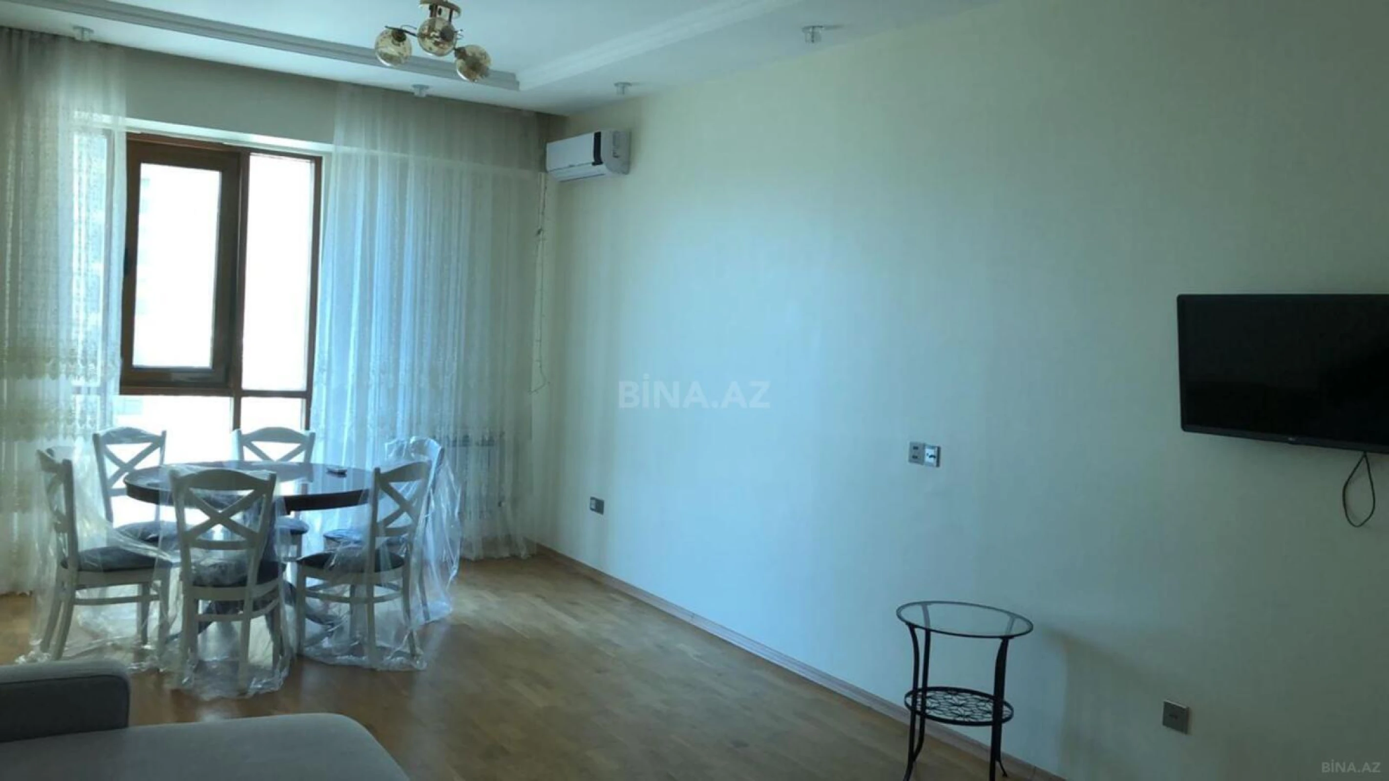 Kirayə verilir 3 otaqlı mənzil 117 m²
