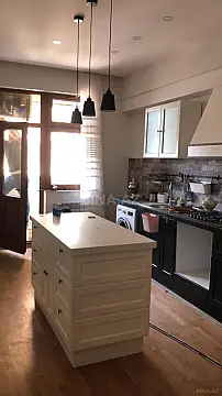 Kirayə verilir 3 otaqlı mənzil 117 m²