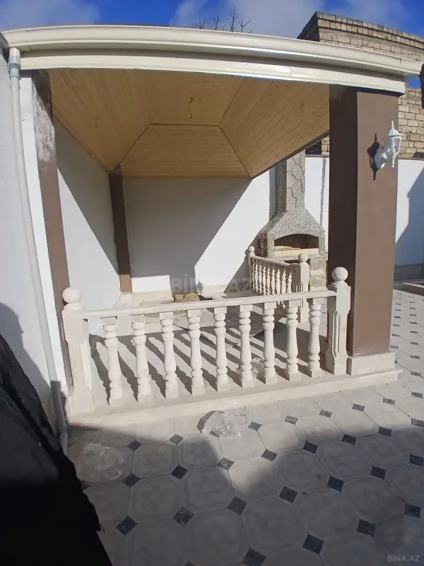 Satılır 4 otaqlı həyət evi 120 m²