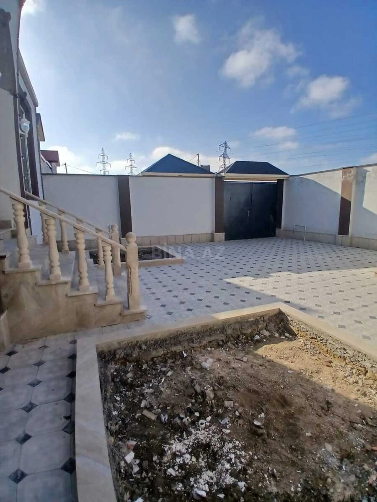 Satılır 4 otaqlı həyət evi 120 m²