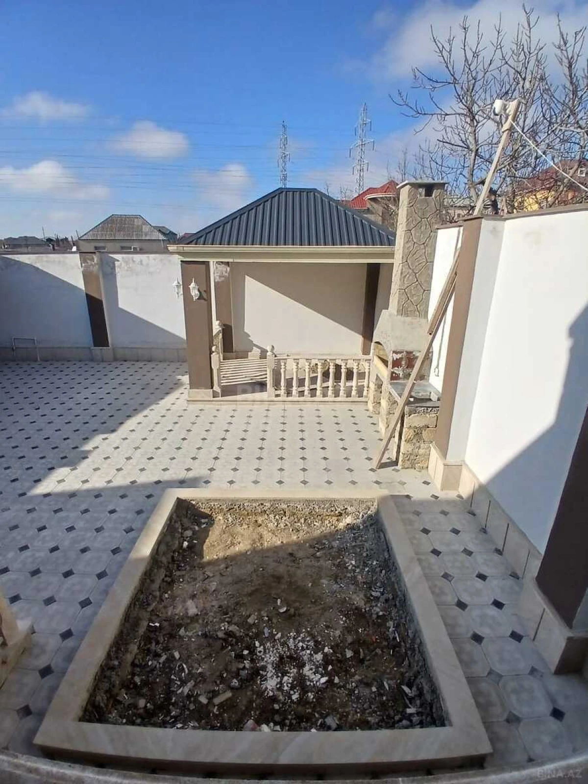 Satılır 4 otaqlı həyət evi 120 m²