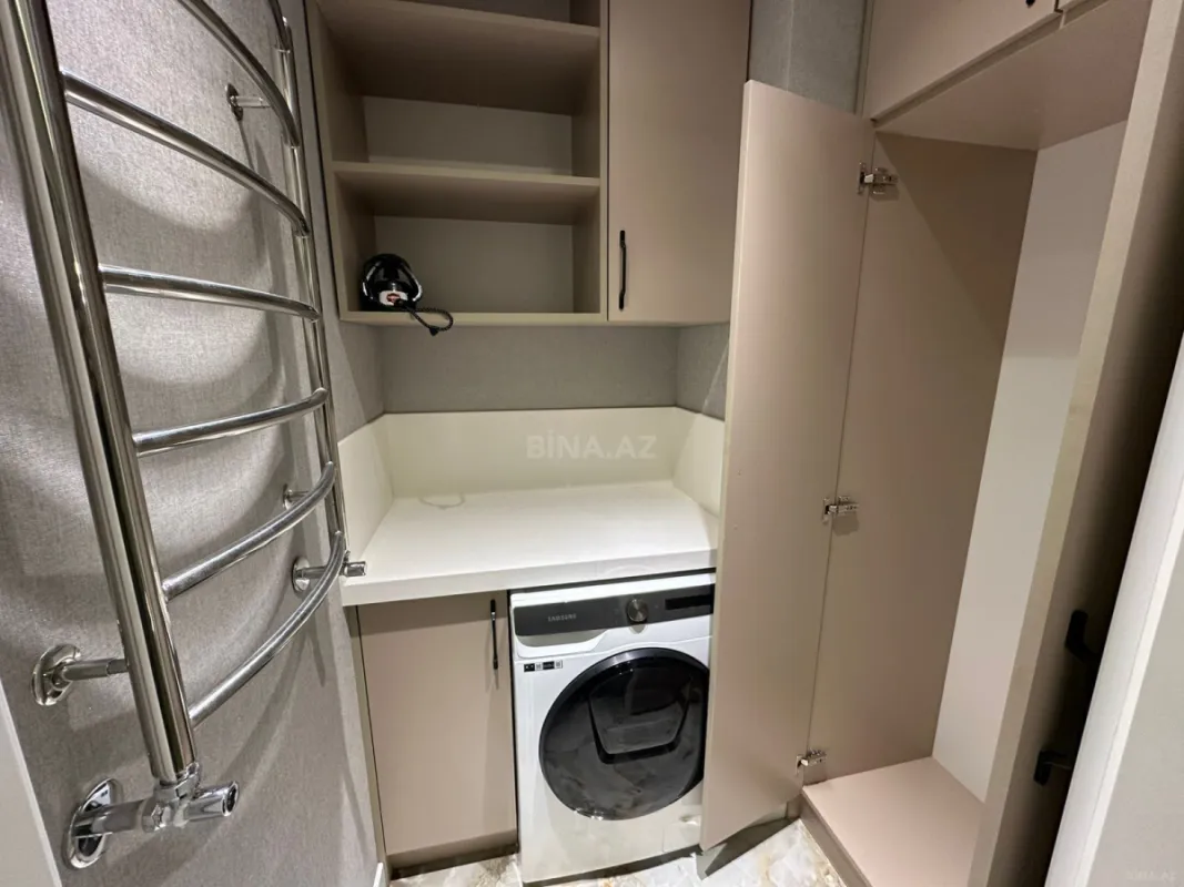 Satılır 4 otaqlı mənzil 224 m²