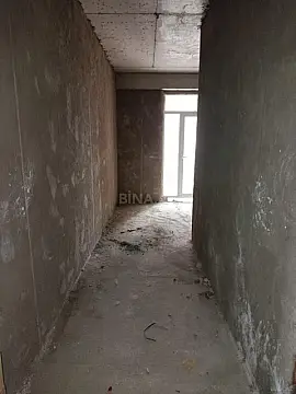 Satılır 4 otaqlı mənzil 193 m²