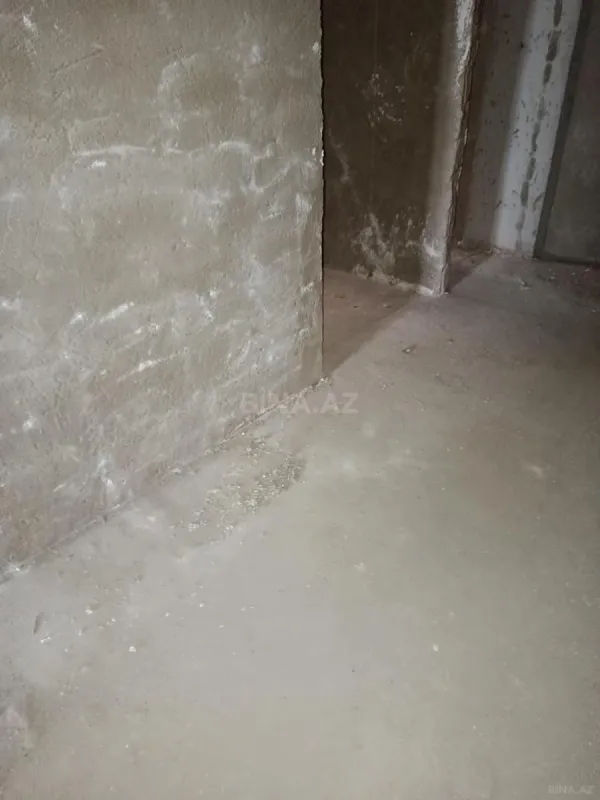 Satılır 4 otaqlı mənzil 193 m²