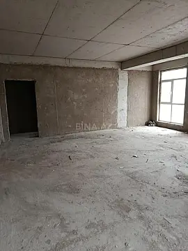 Satılır 4 otaqlı mənzil 193 m²