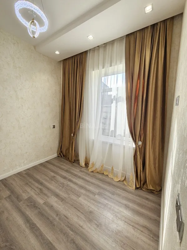 Satılır 4 otaqlı həyət evi 120 m²
