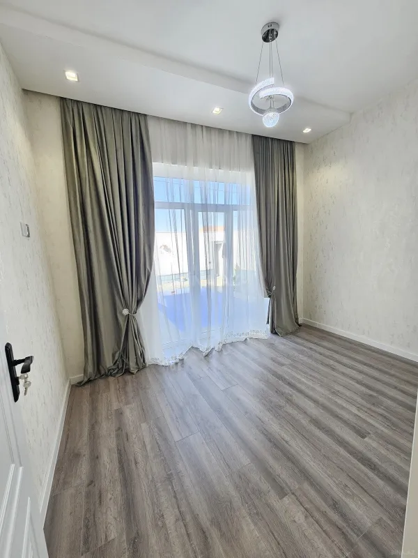 Satılır 4 otaqlı həyət evi 120 m²