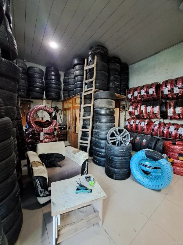 Satılır obyekt 1000 m²