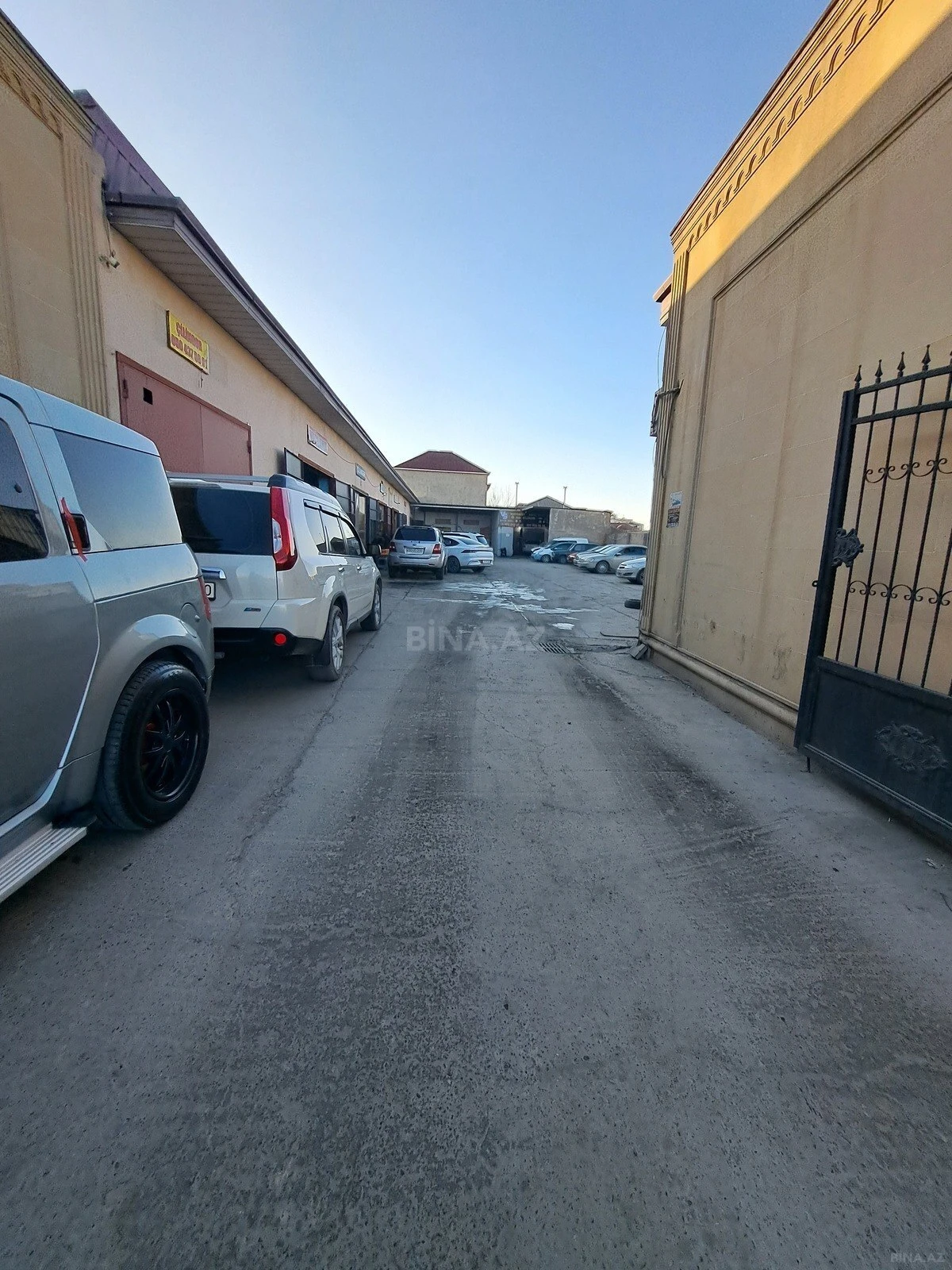 Satılır obyekt 1000 m²