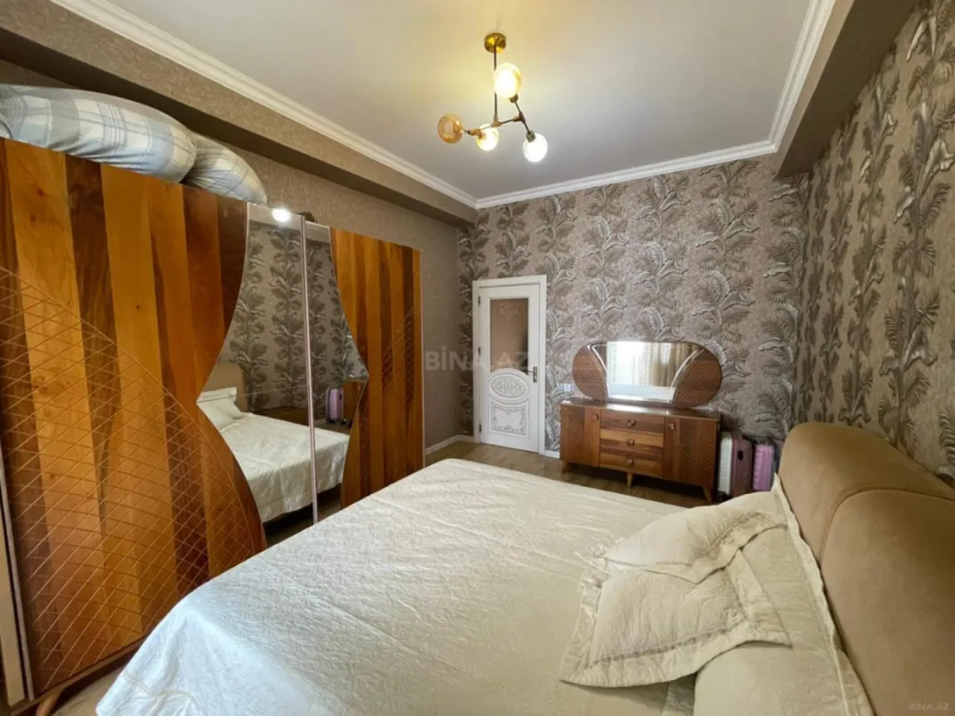 Satılır 3 otaqlı mənzil 112.4 m²