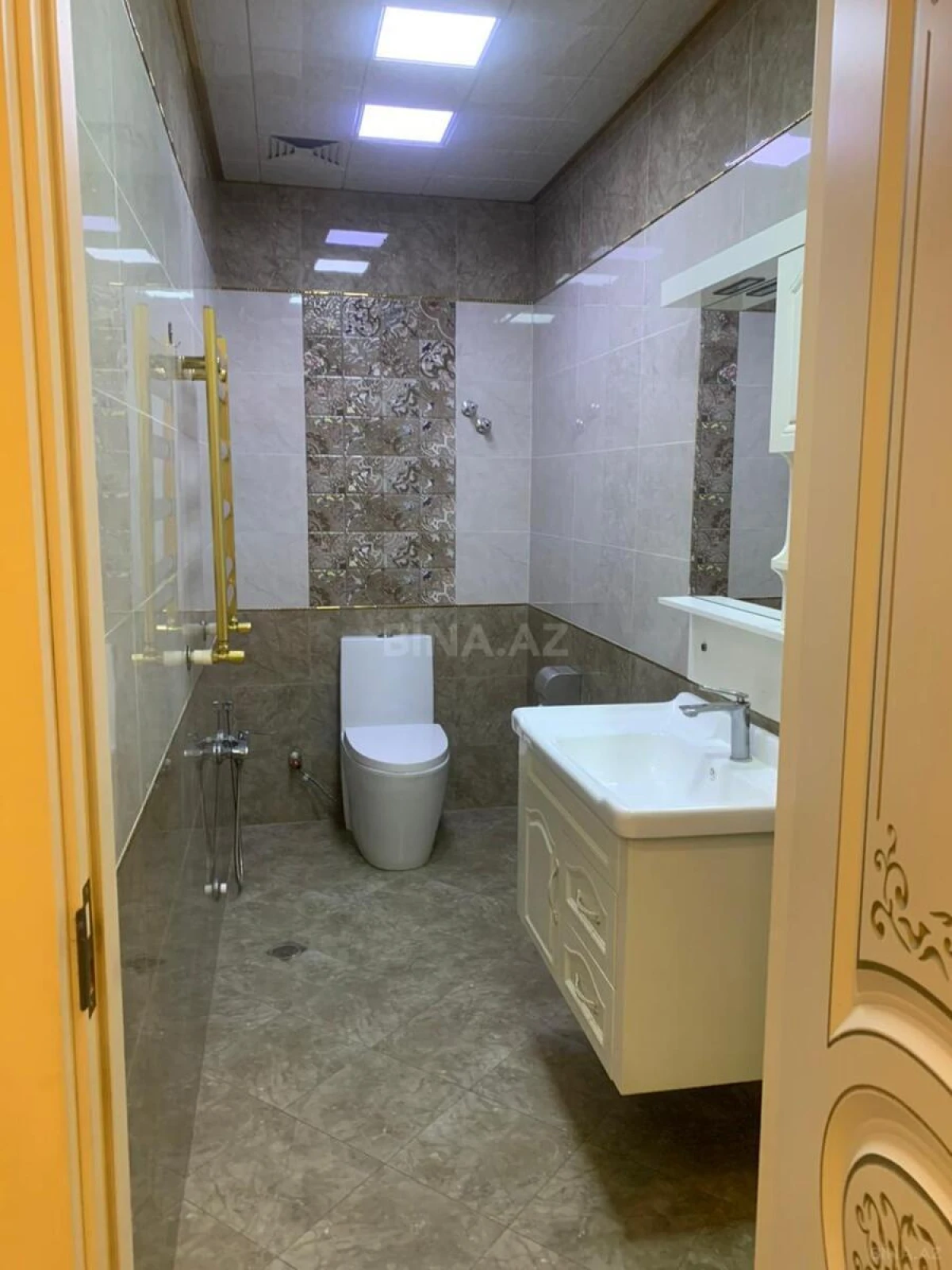 Satılır 3 otaqlı mənzil 112.4 m²