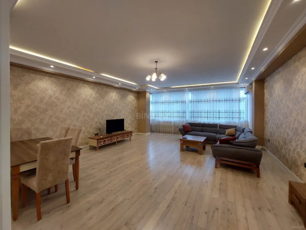Kirayə verilir 3 otaqlı mənzil 170 m²