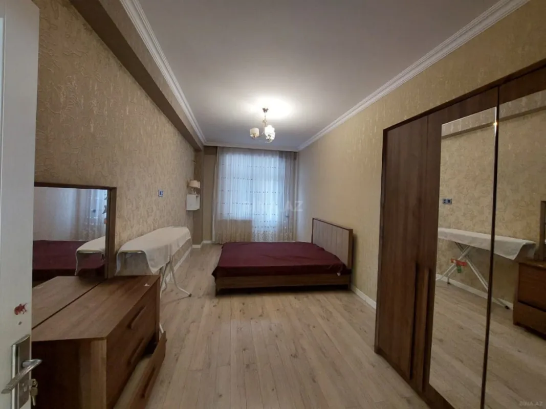 Kirayə verilir 3 otaqlı mənzil 170 m²