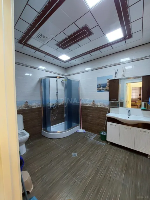 Kirayə verilir 3 otaqlı mənzil 170 m²
