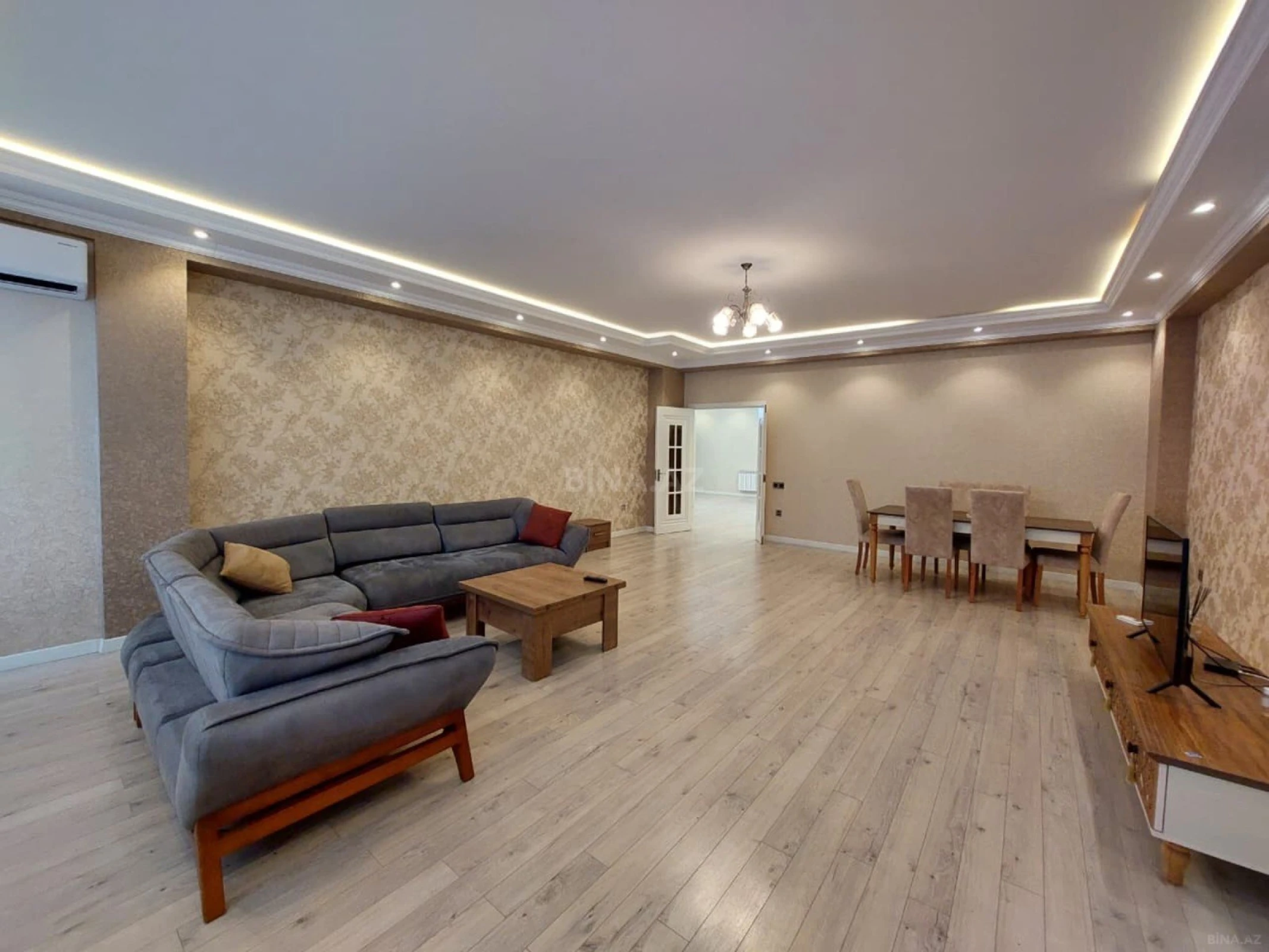 Kirayə verilir 3 otaqlı mənzil 170 m²