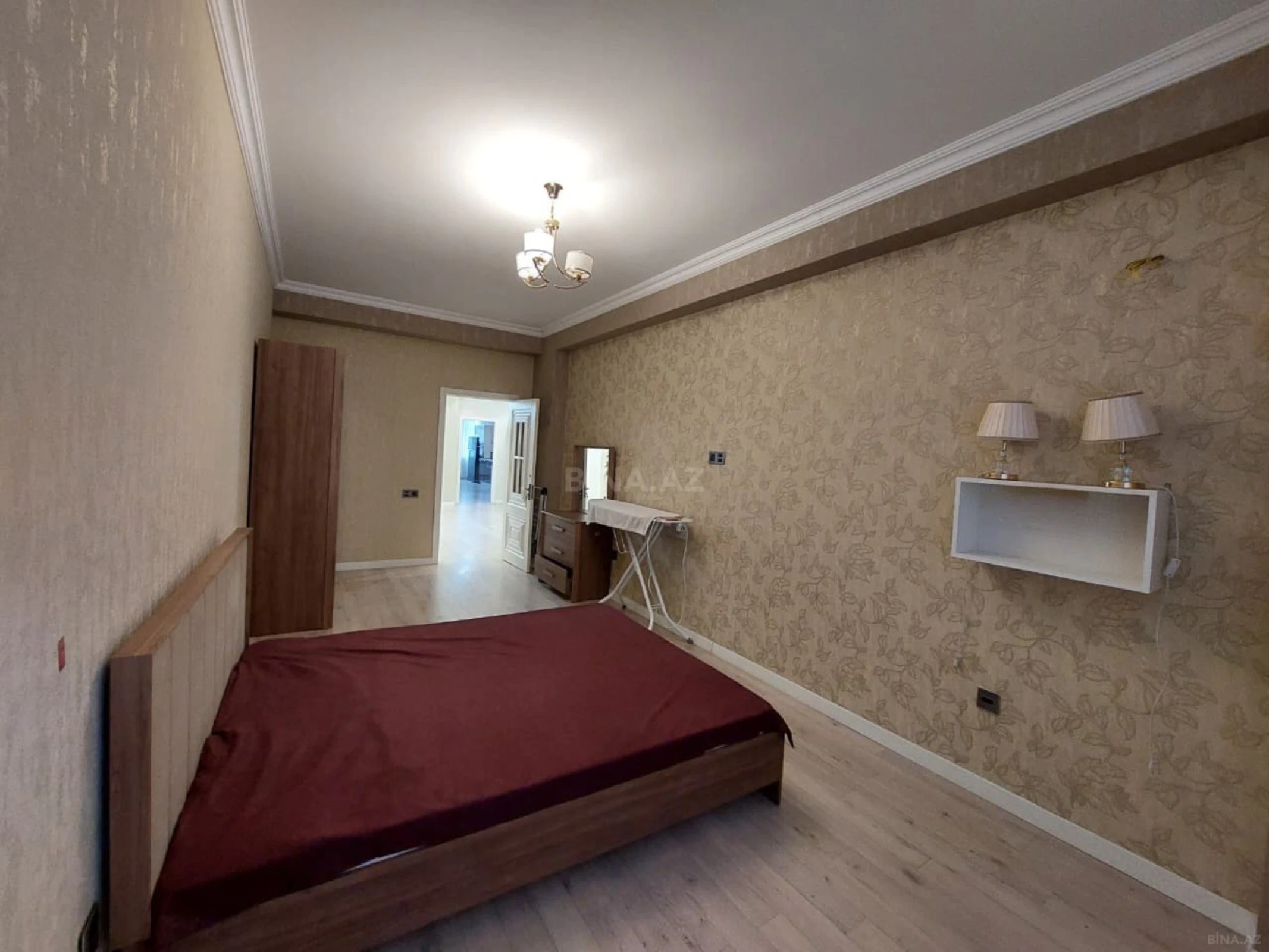 Kirayə verilir 3 otaqlı mənzil 170 m²