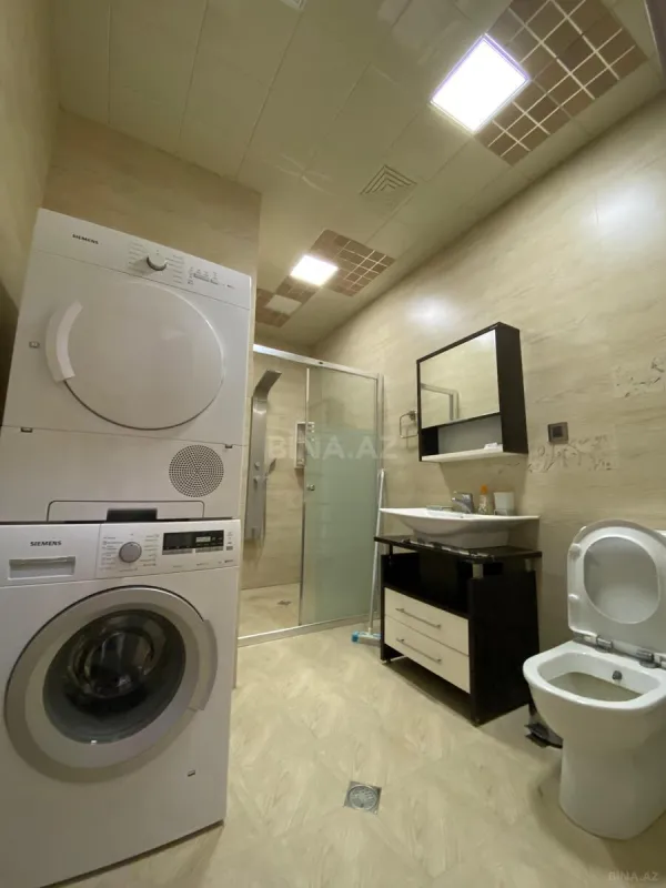 Kirayə verilir 3 otaqlı mənzil 180 m²