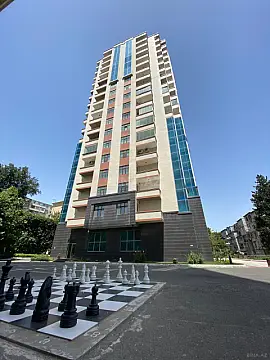 Kirayə verilir 3 otaqlı mənzil 180 m² — Bakı, Nizami 3 otaq 180.00 m²