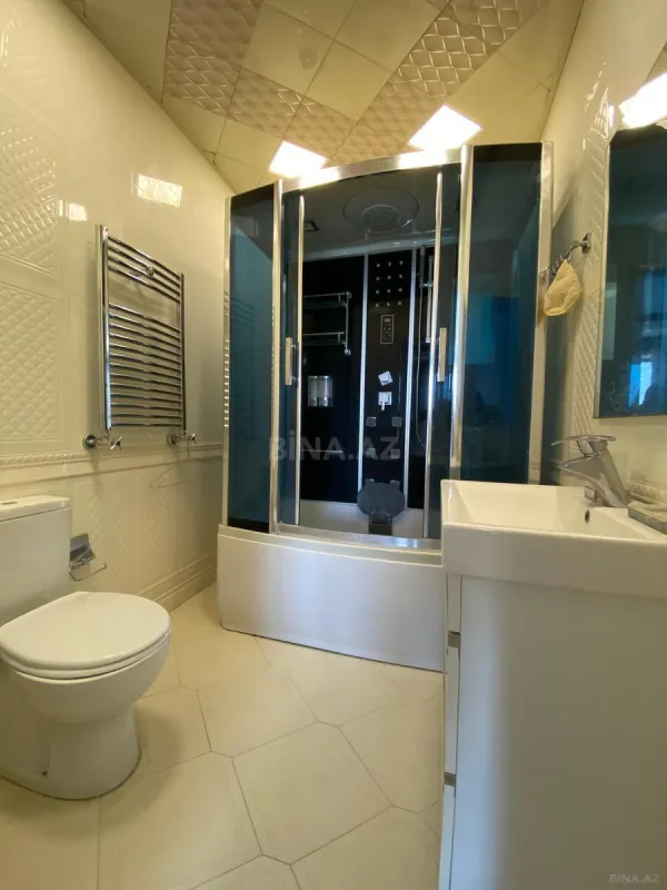 Kirayə verilir 3 otaqlı mənzil 180 m²