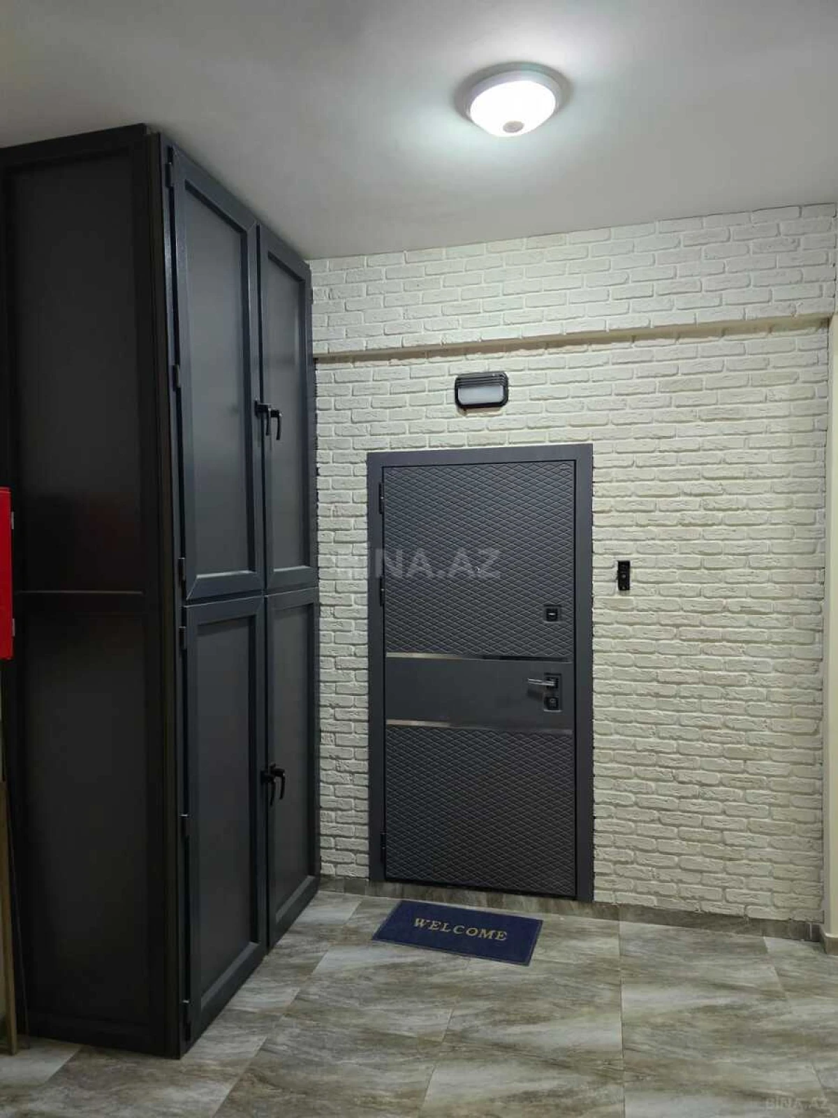 Kirayə verilir 4 otaqlı mənzil 158 m²