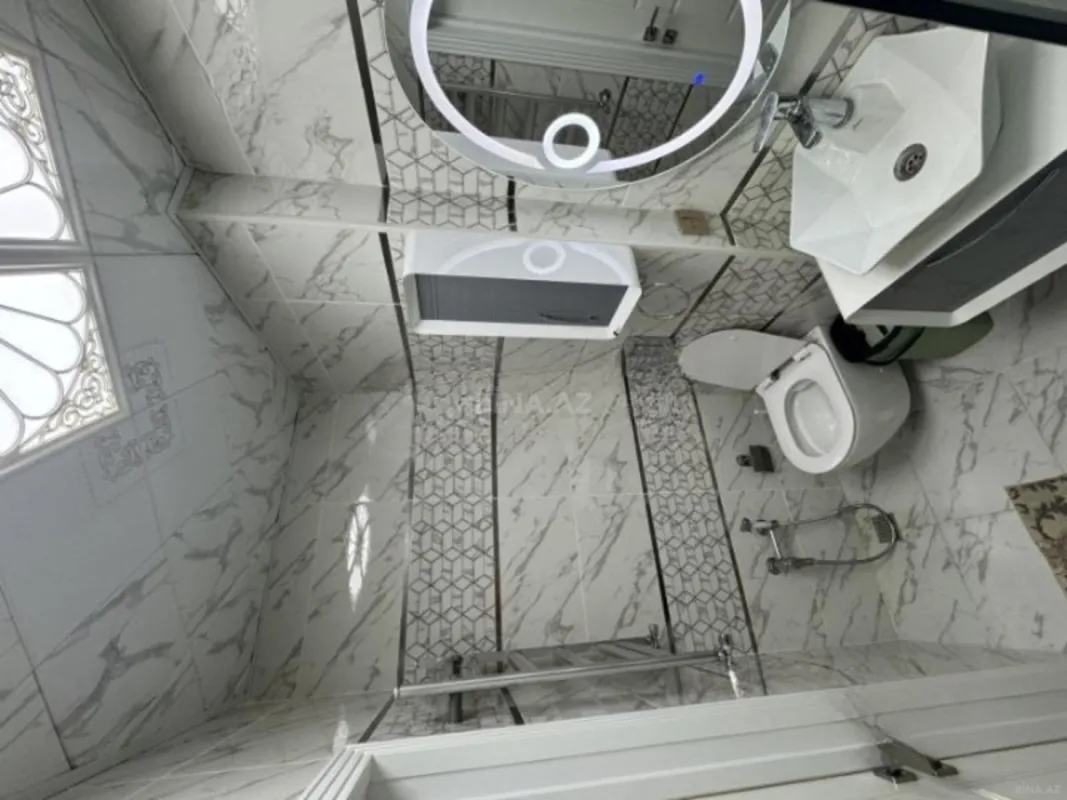 Kirayə verilir 4 otaqlı mənzil 120 m²