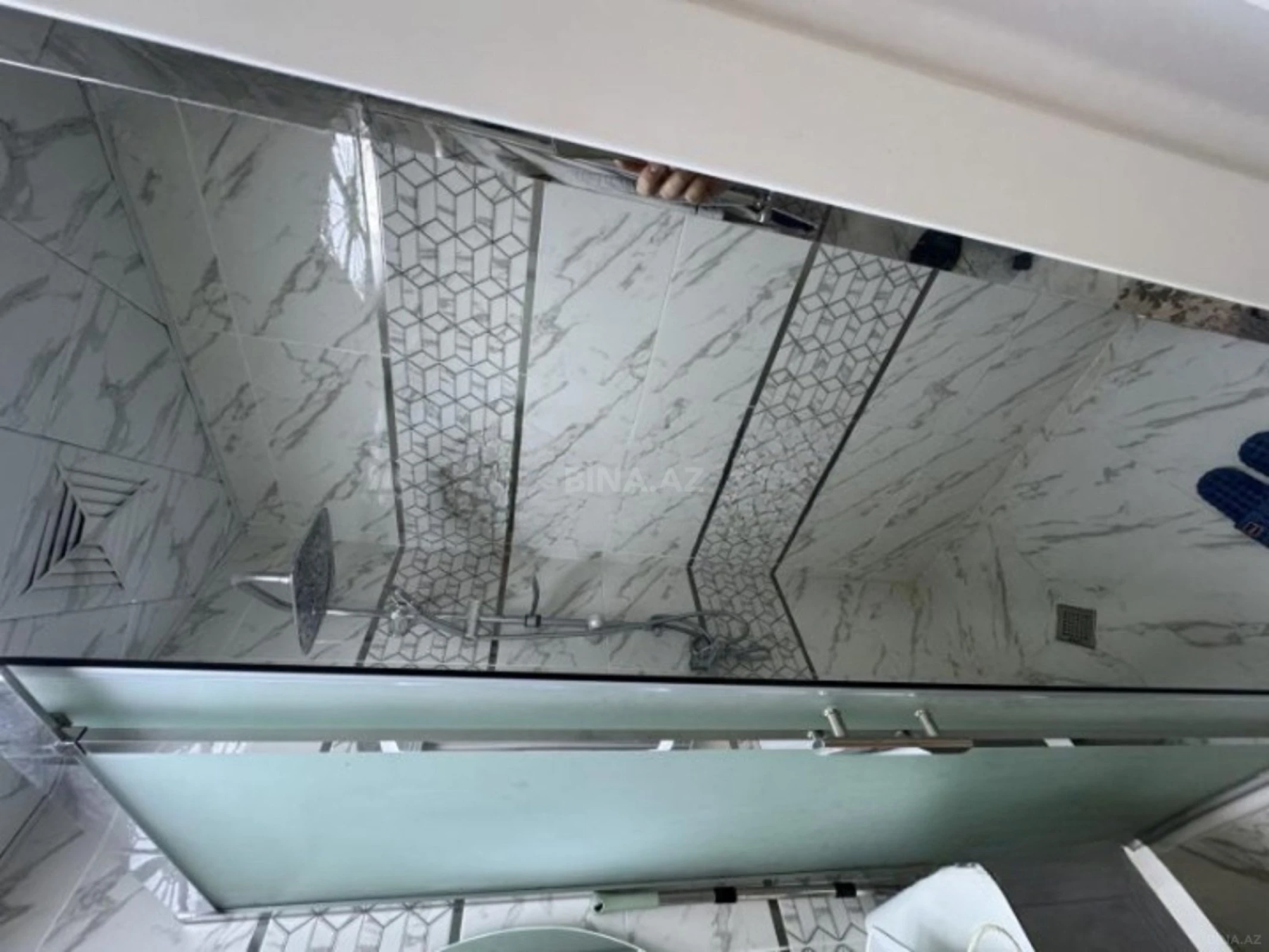 Kirayə verilir 4 otaqlı mənzil 120 m²